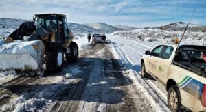Lee más sobre el artículo Vialidad Rionegrina pidió extremar cuidados por nieve en las rutas