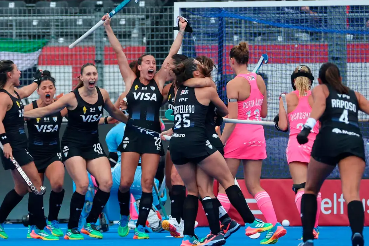 En este momento estás viendo Las Leonas vencieron a Alemania por 3-2 y tienen casi asegurada la clasificación en el Mundial