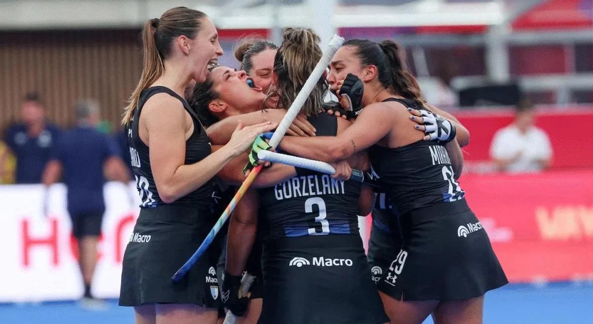 En este momento estás viendo Las Leonas terminaron primeras en la segunda fase y enfrentarán a Australia en semifinales