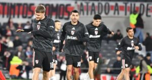 Lee más sobre el artículo River recibe a Independiente Santa Fe por un lugar en los cuartos