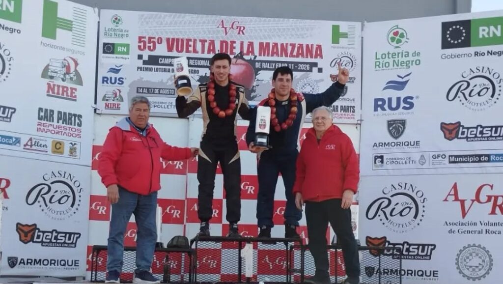 Esequiel Klein y Joaquín Rojas en lo más alto de la Vuelta de la Manzana