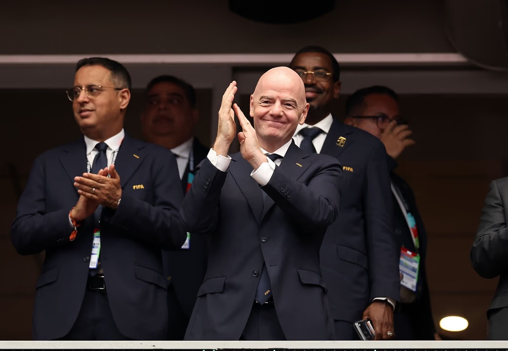 En este momento estás viendo La UEFA rompe con Infantino y afirma que ya no confía en la FIFA