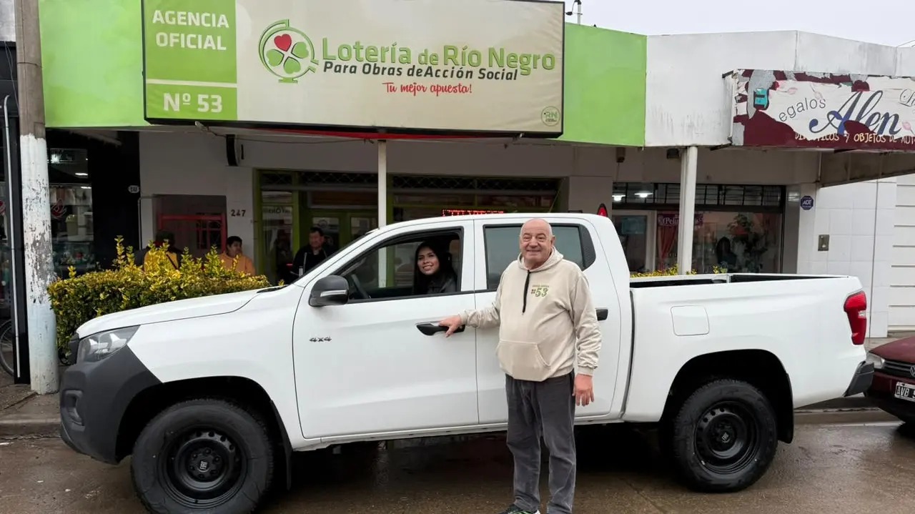 En este momento estás viendo Ganó la camioneta 0 km del Patagonia Telebingo y se la regaló a su hija