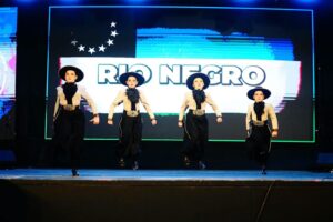 Lee más sobre el artículo Catriel: cuatro jóvenes rionegrinas se consagraron campeonas nacionales de Malambo en el PYGA 2026