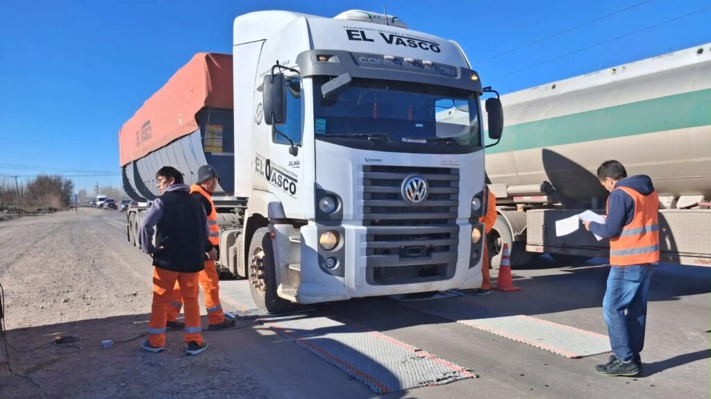 Vialidad Rionegrina realizó control de cargas sobre Ruta 69