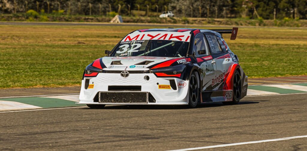 Gabriel Ponce de León ganó la carrera del TC2000 en Junín