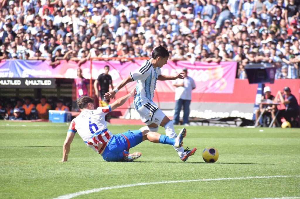 Argentina no pudo ante Paraguay, perdió por penales y se quedó con la medalla plateada
