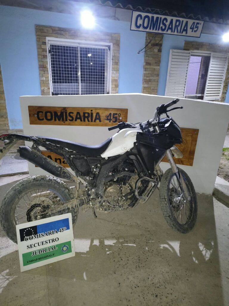 Persecución: recuperaron una moto robada y el sospechoso escapó a pie