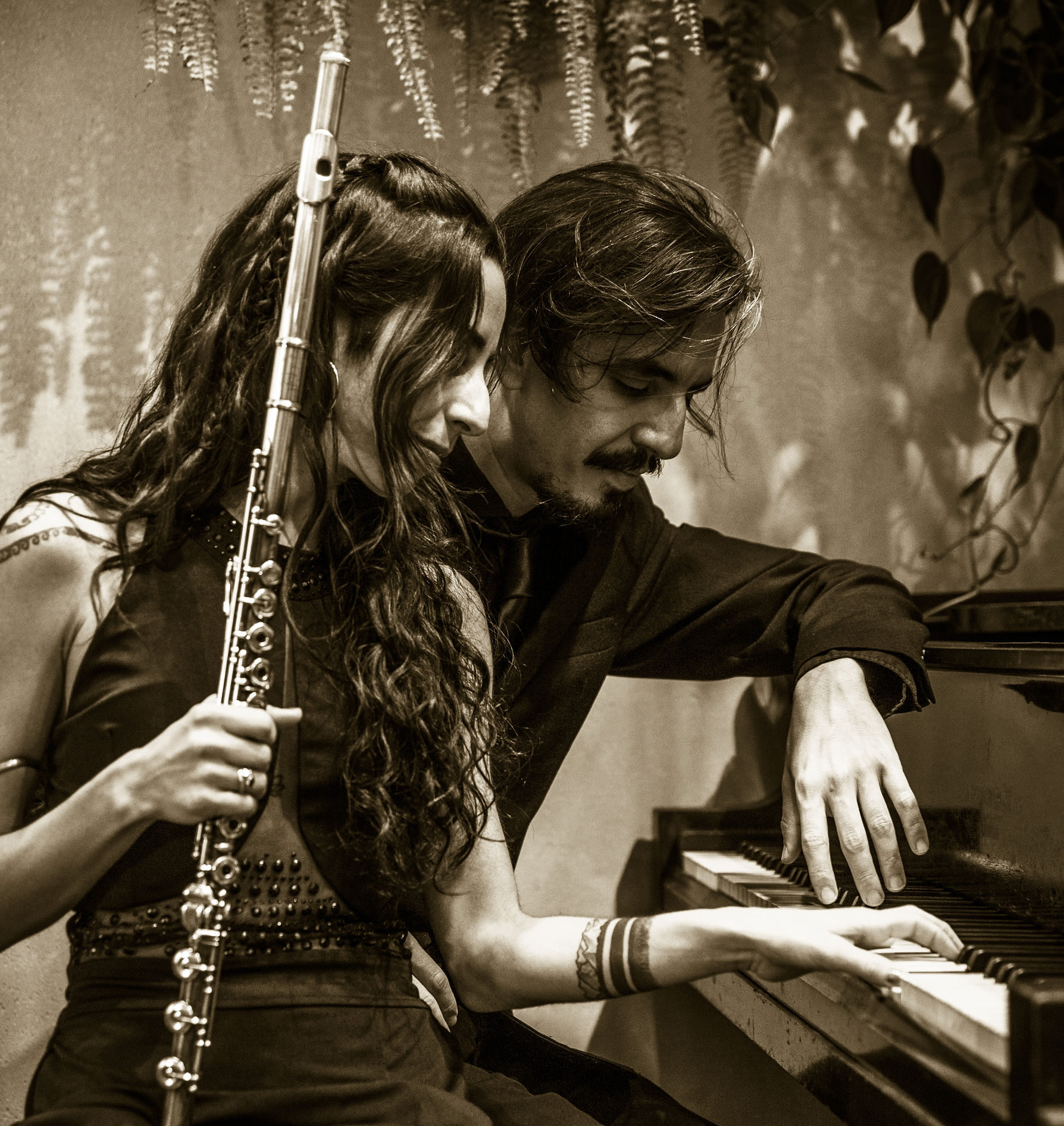 En este momento estás viendo Atípico Dúo llega a Bariloche con una semana de tango, conciertos y talleres
