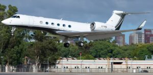 Lee más sobre el artículo Milei llegó a Nueva York en un Gulfstream G500: cómo es el avión que utilizó