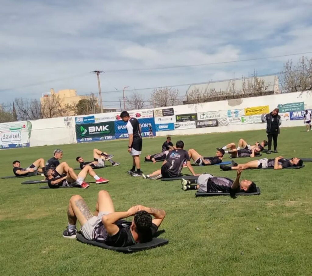 Cipolletti trabaja duro pensando en Sol de América de Formosa