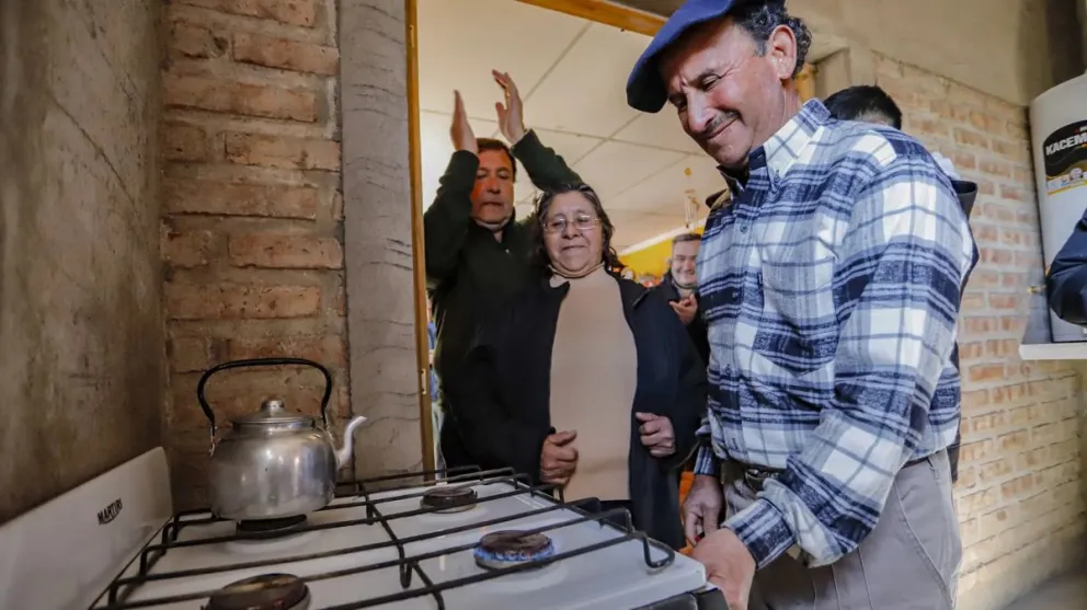 Weretilneck inauguró la ampliación de red de gas en Sierra Colorada, llegando al 95% de cobertura