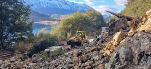 Lee más sobre el artículo Ruta 40: habilitaron el tránsito tras el derrumbe en la zona de Lago Guillelmo