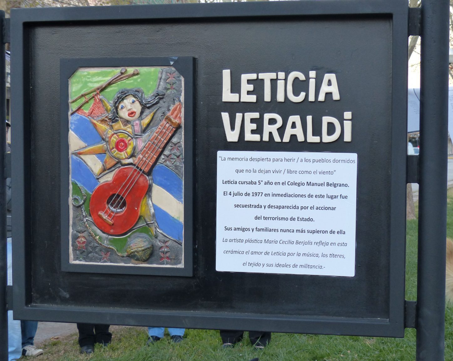 En este momento estás viendo La historia de Leticia Veraldi: memoria, secuestro y justicia en Cipolletti