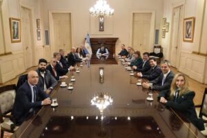 Lee más sobre el artículo Milei hablará en cadena nacional sobre los avances diplomáticos por Malvinas