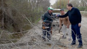 Lee más sobre el artículo Weretilneck recorrió los trabajos que mejoran los desagües de Cipolletti