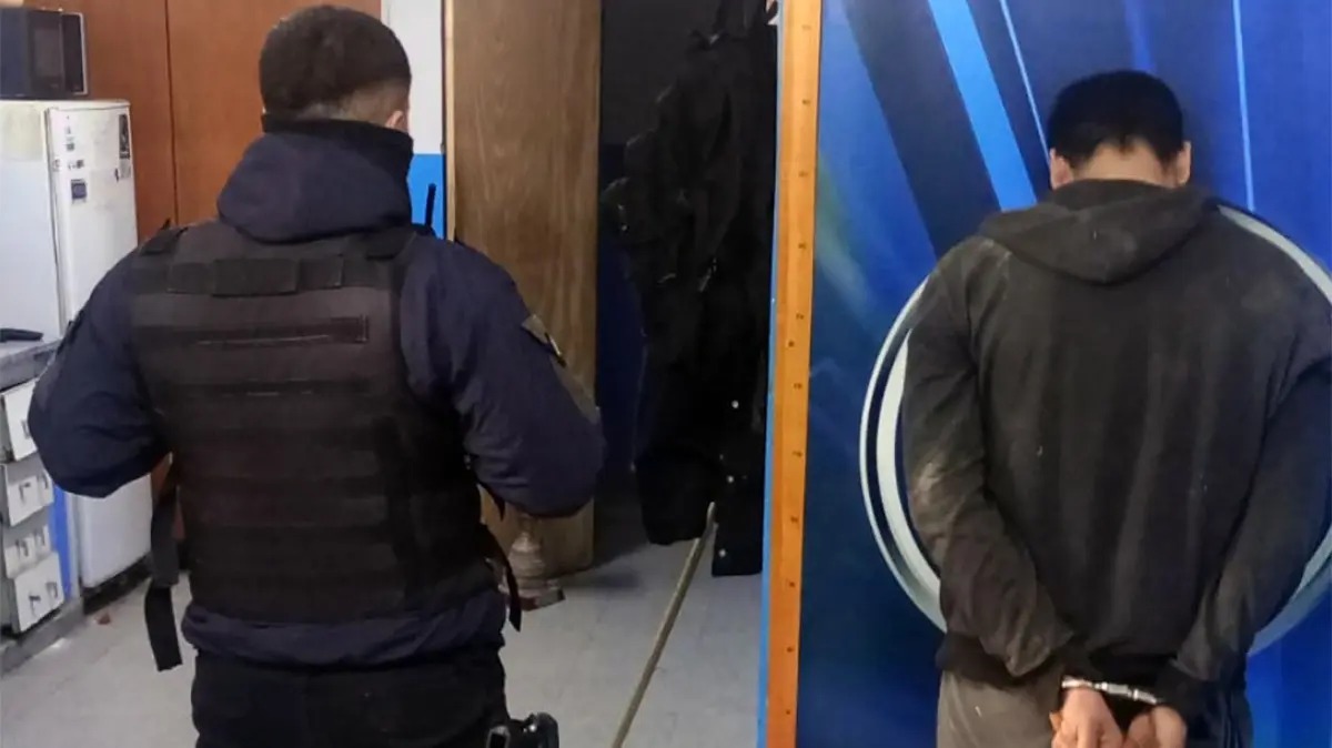 En este momento estás viendo Viedma: tres pedidos de captura y una detención en el barrio Guido