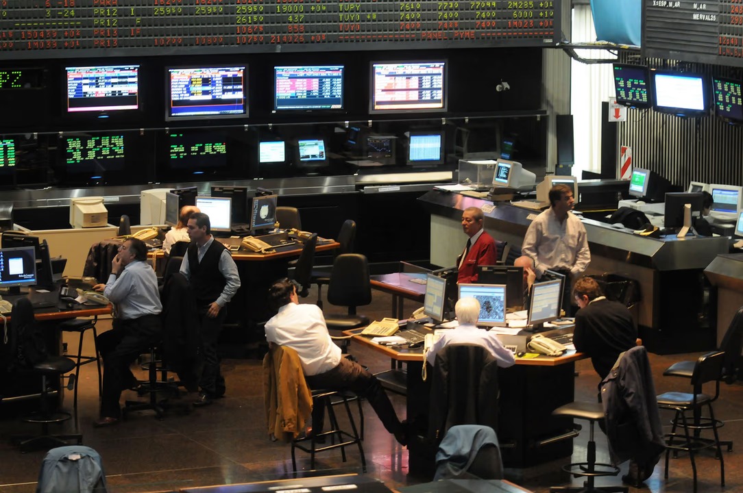Lee más sobre el artículo El riesgo país subió a 755 puntos y las acciones argentinas cayeron hasta 9%