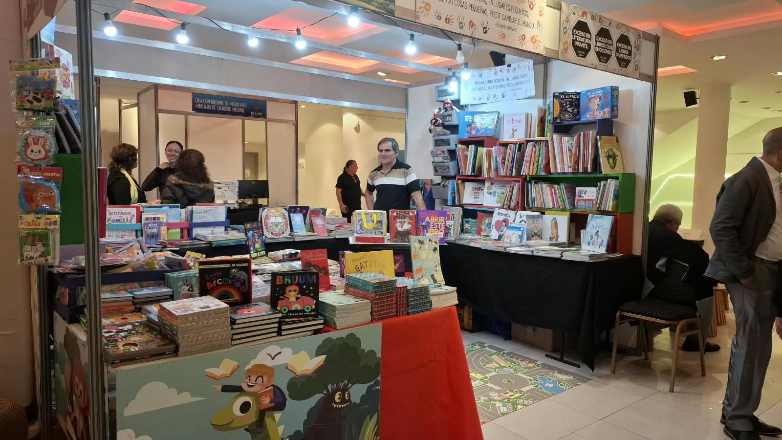 En este momento estás viendo Cipolletti inaugura la 21° Feria del Libro con escritores y espectáculos