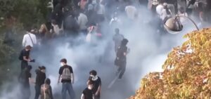 Lee más sobre el artículo Francia: protestas por el costo de vida desatan incendios, saqueos y cientos de detenciones